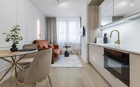 Apartament JEROZOLIMSKIE 89 Centrum Warszawy w pełni wyposażone